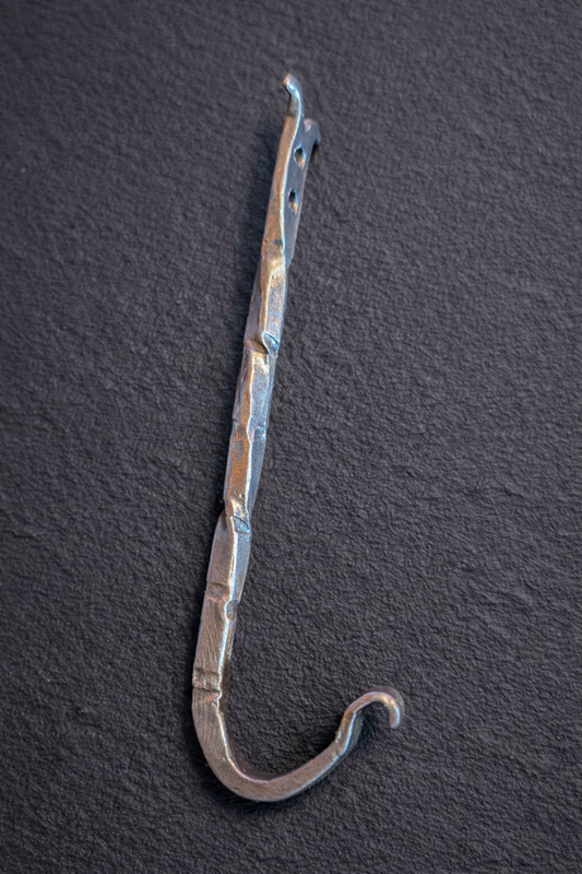 Cube twist wall hook long